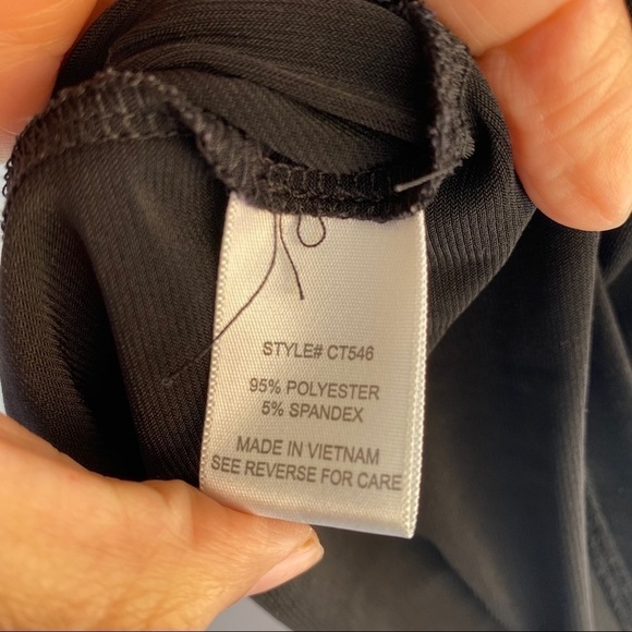 Black sleeveless blouse Size Medium - Picture 8 of 10